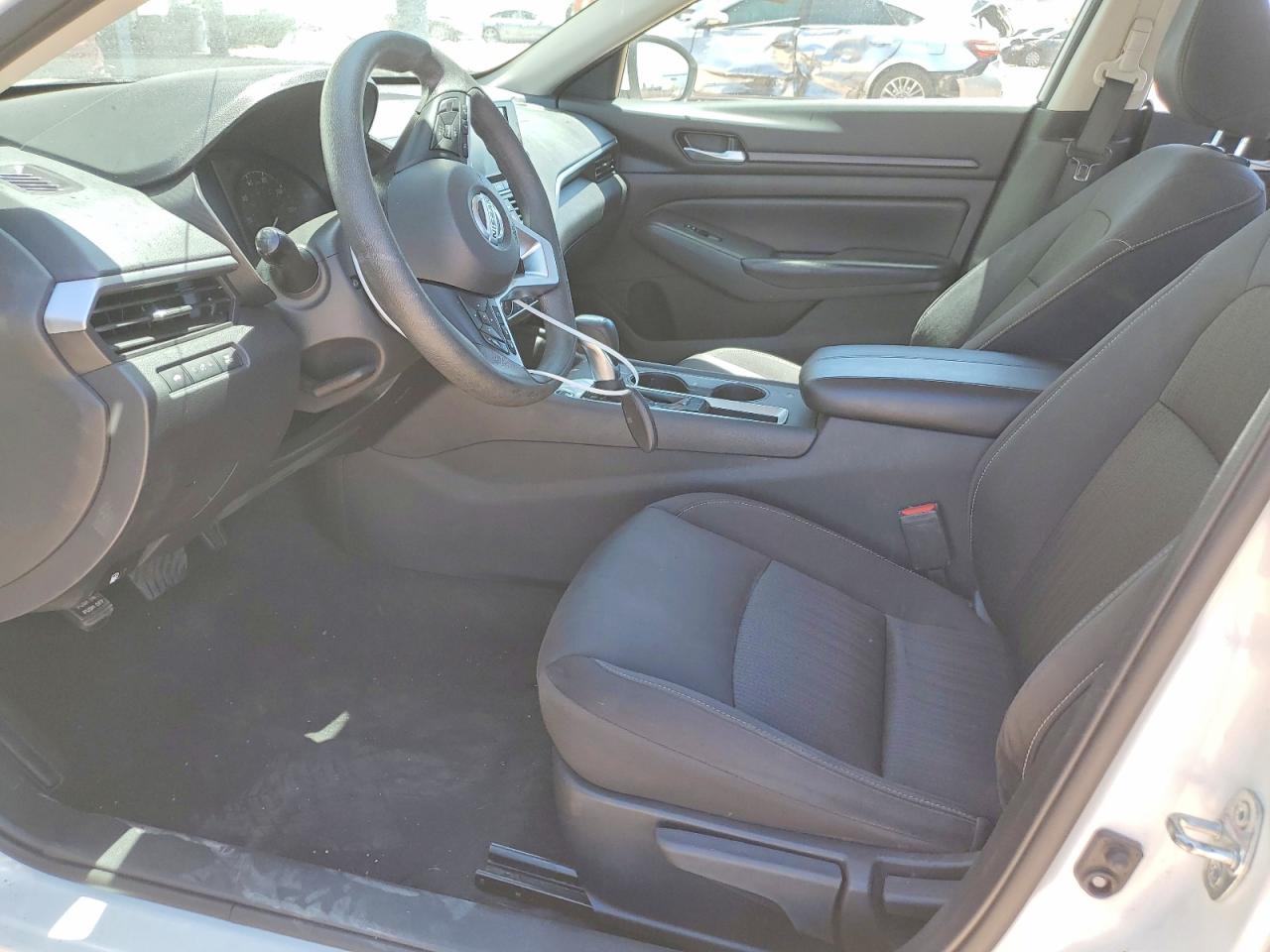 Nissan Altima S