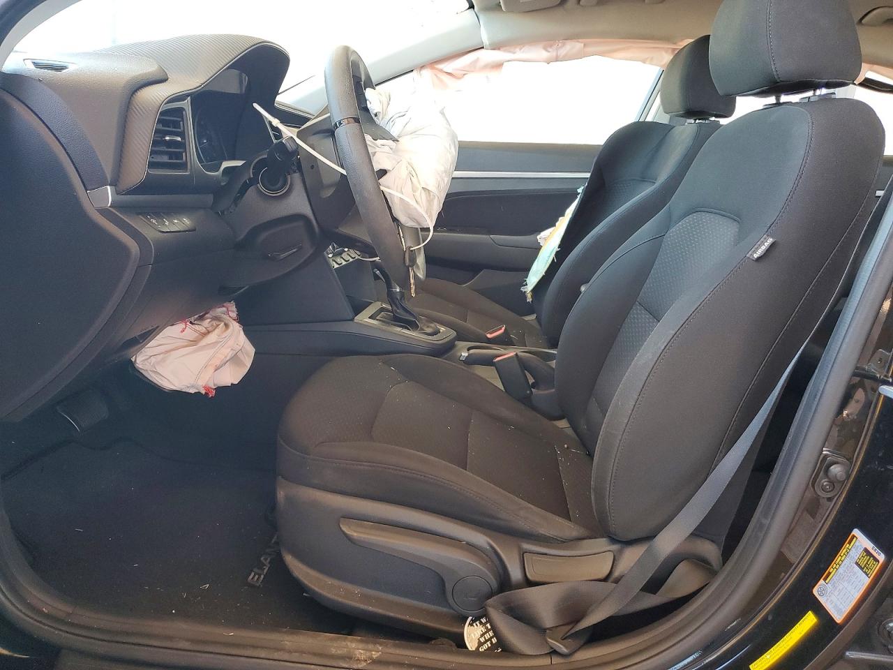 Hyundai ELANTRA Sel