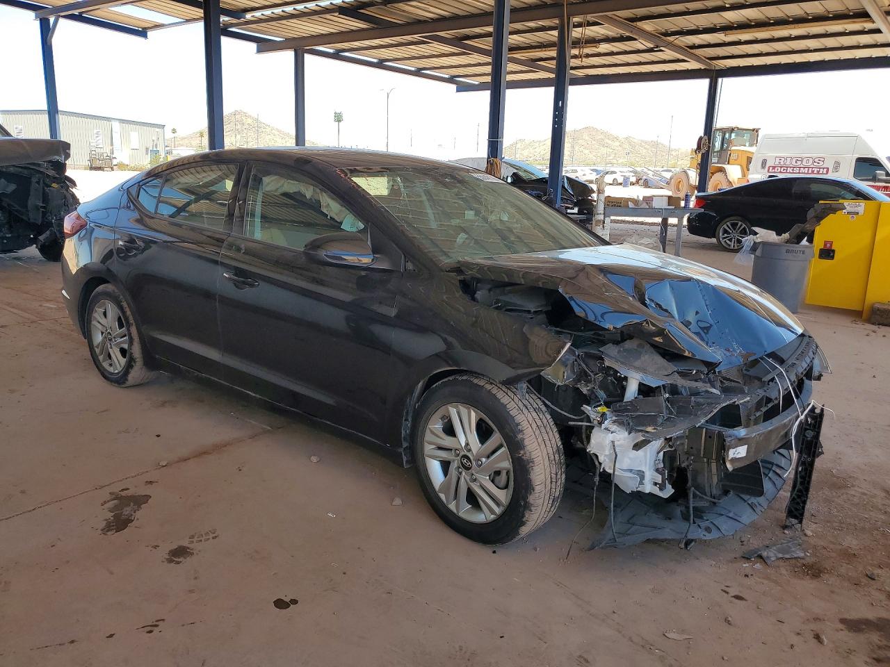 Hyundai ELANTRA Sel