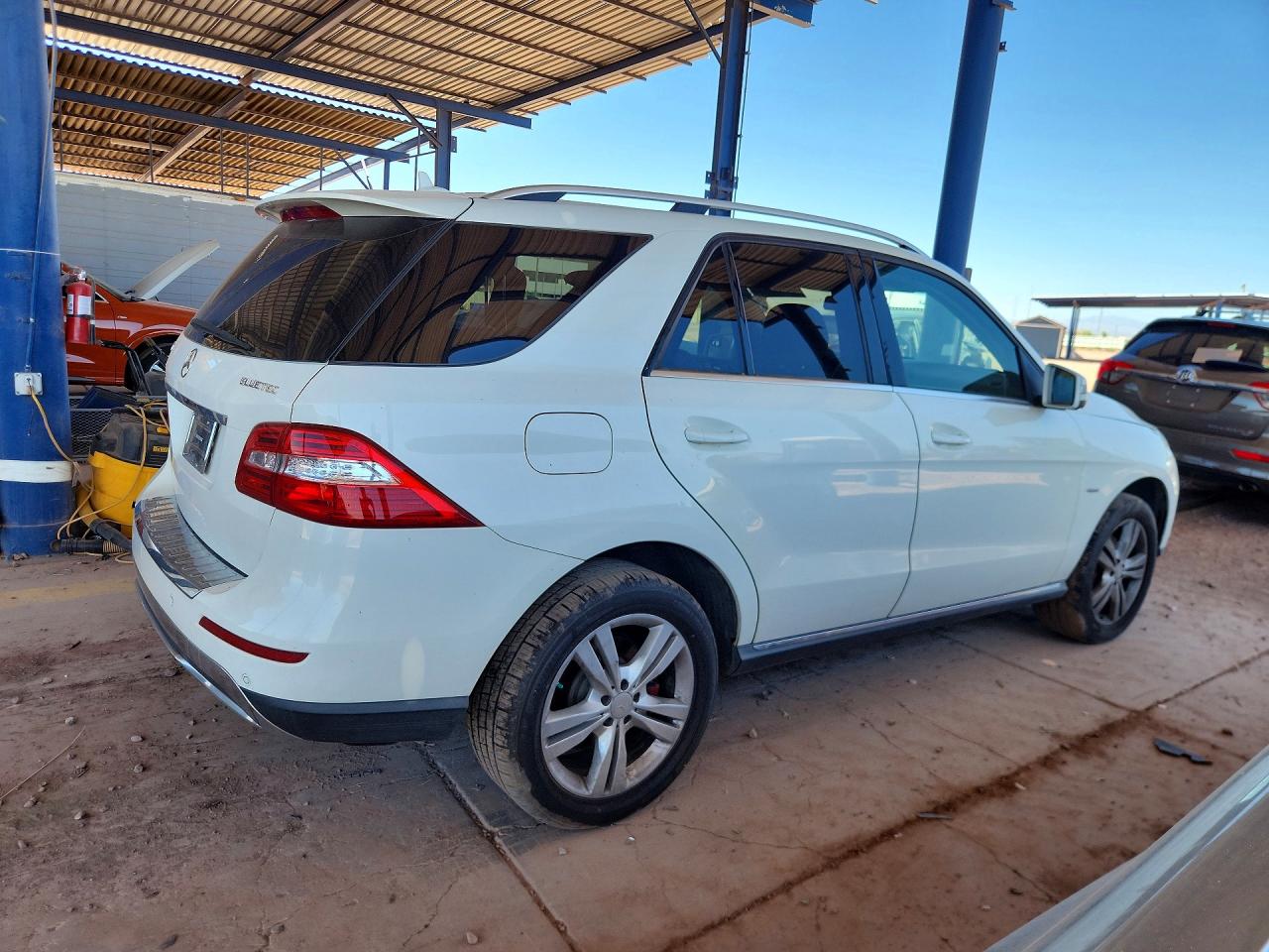 Mercedes-Benz M-Class 350 Bluetec