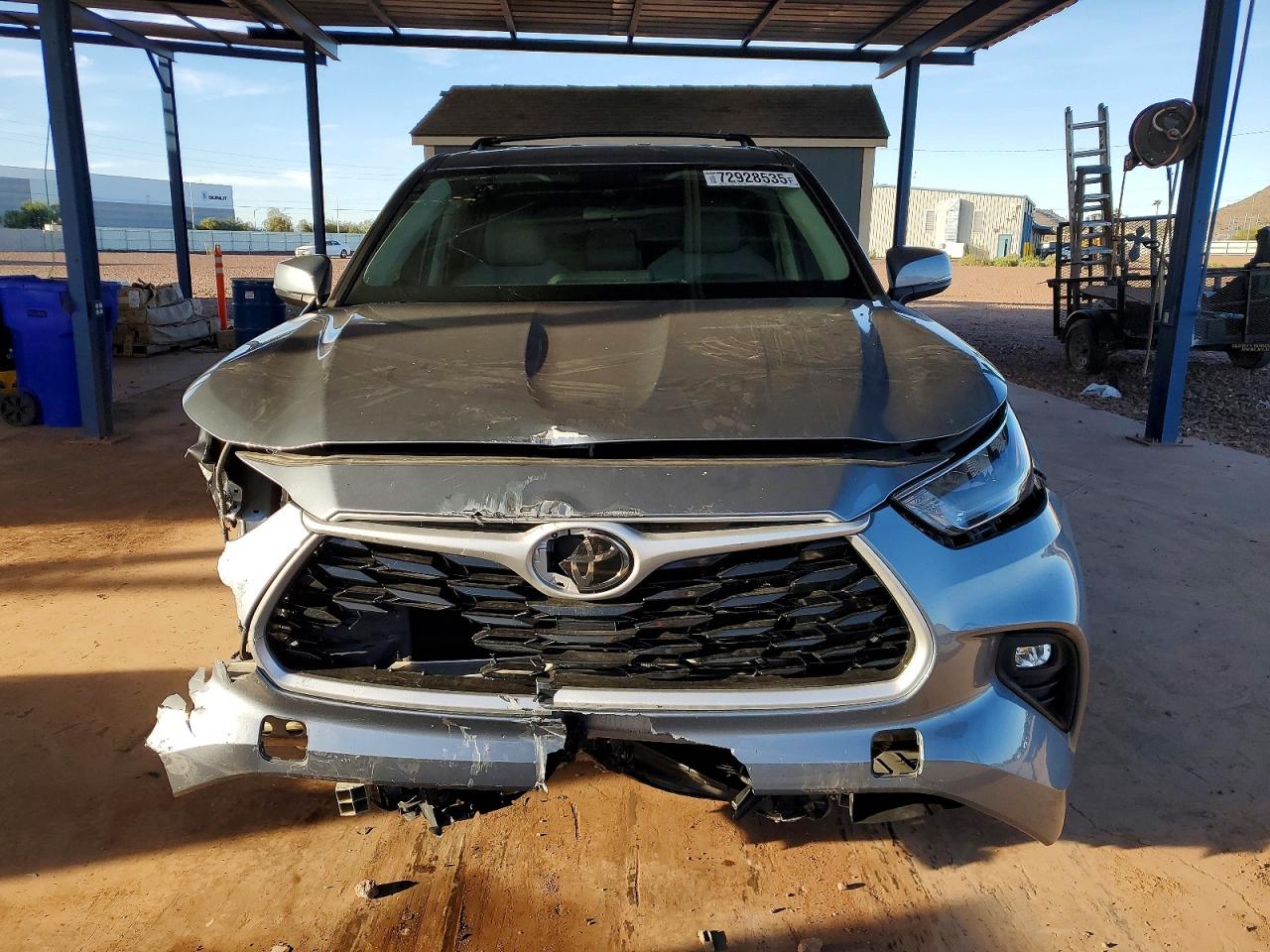 Toyota Highlander L
