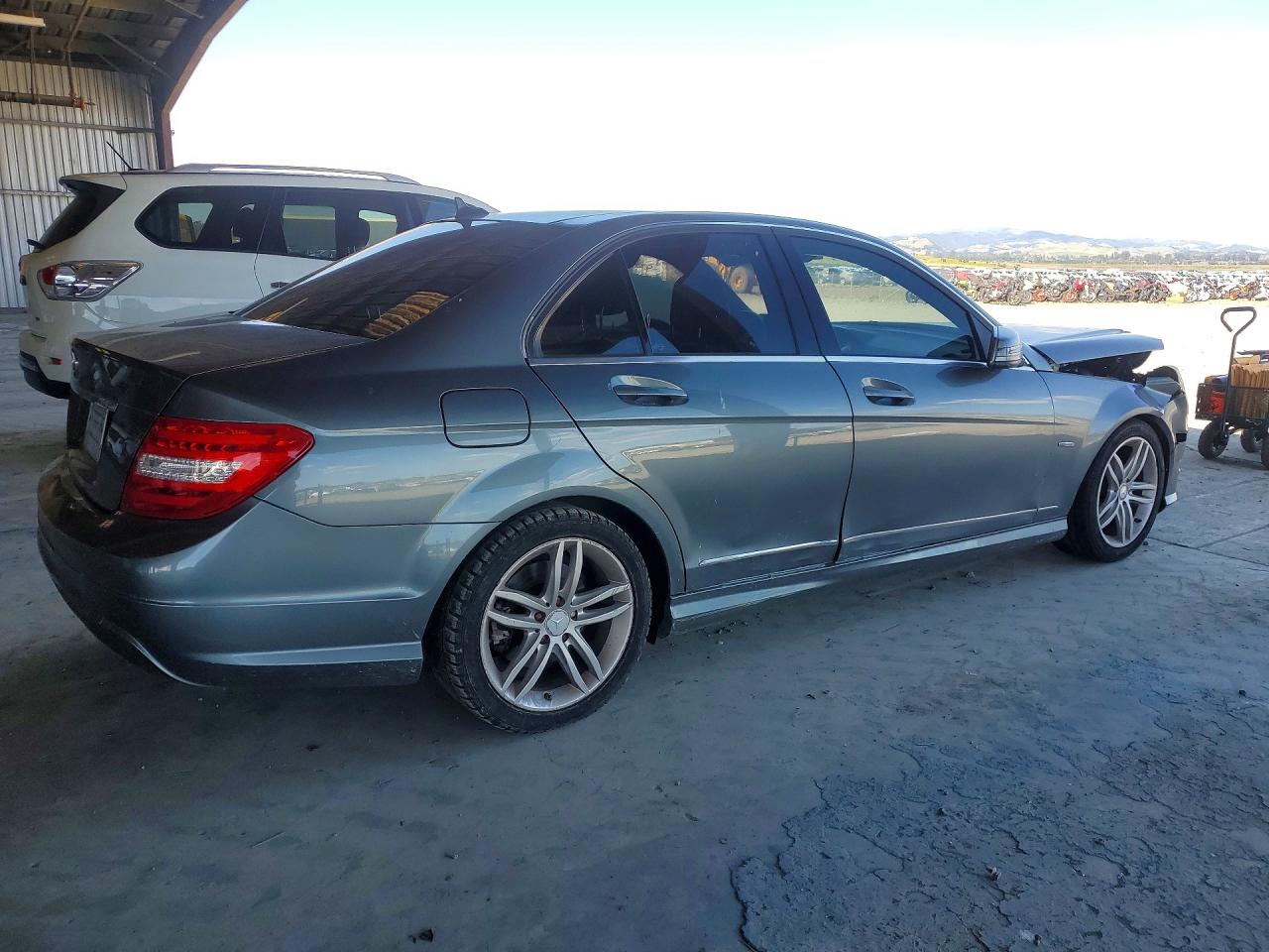 Mercedes-Benz C-Class 250