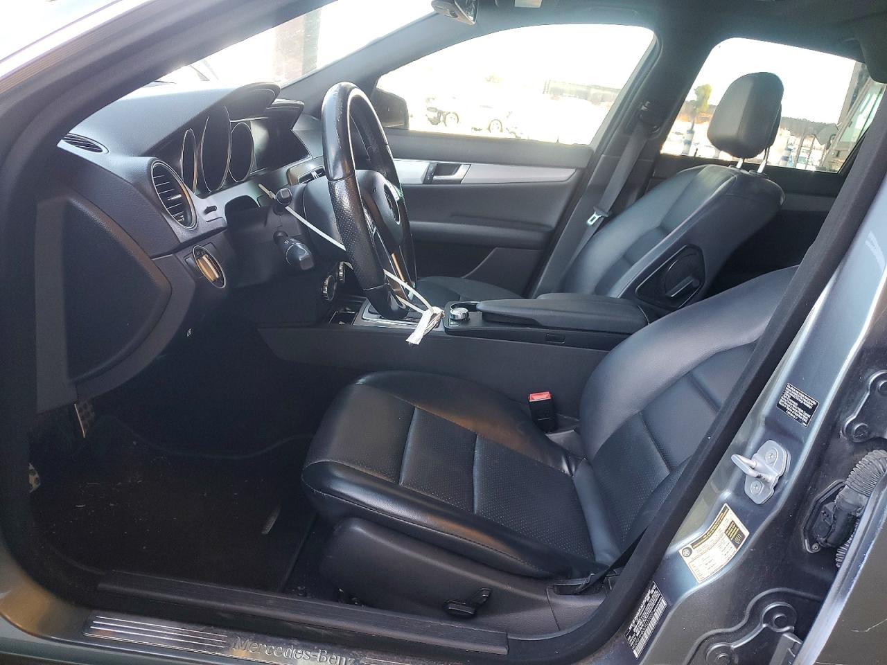 Mercedes-Benz C-Class 250