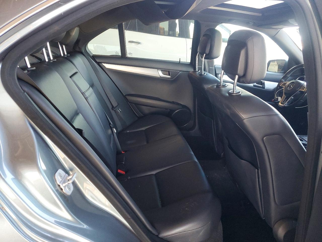Mercedes-Benz C-Class 250