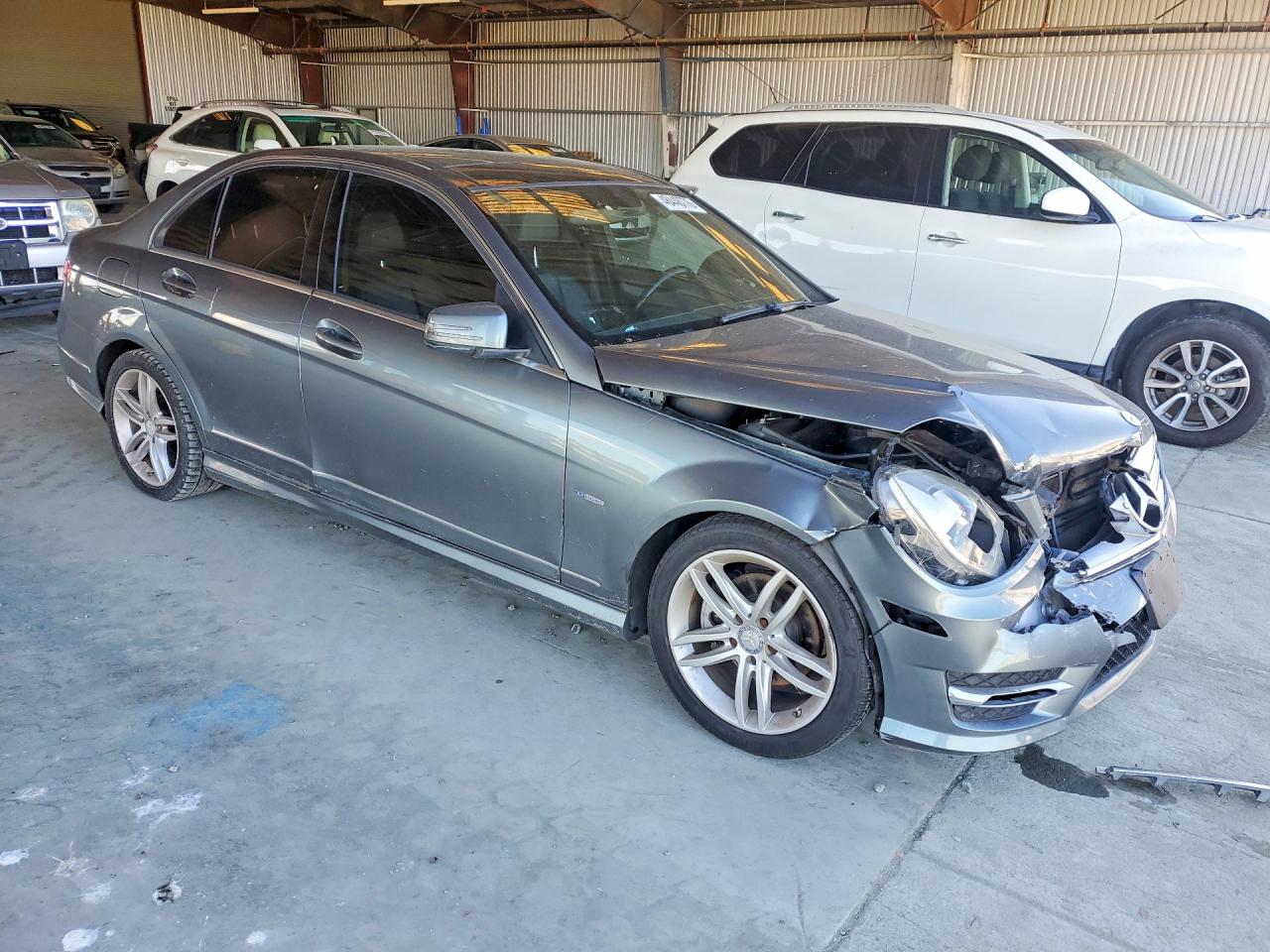 Mercedes-Benz C-Class 250