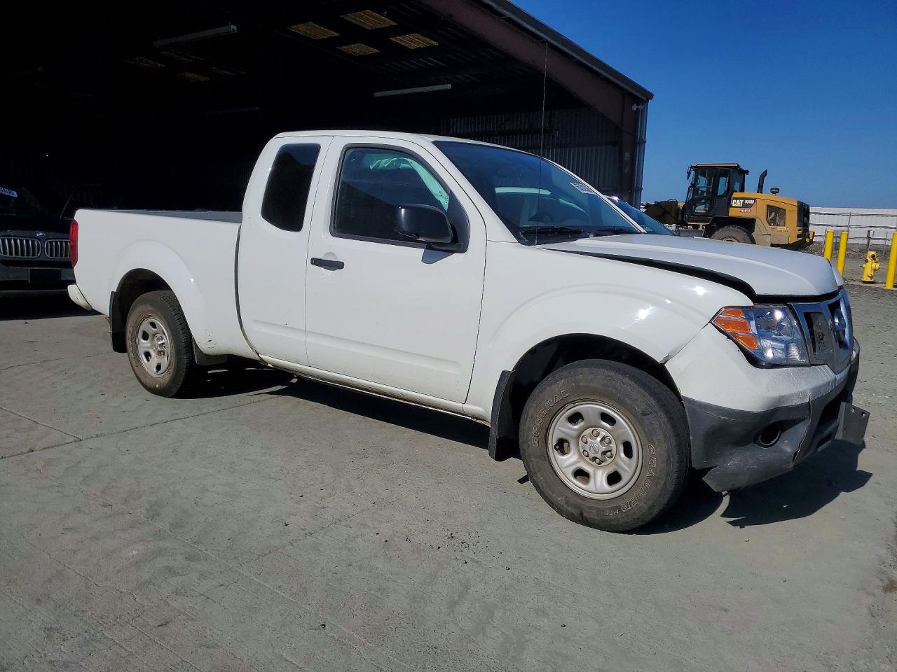 Nissan Frontier S
