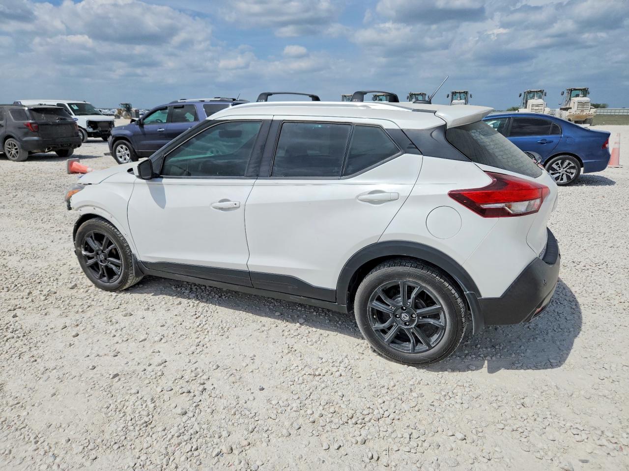 Nissan Kicks Sv