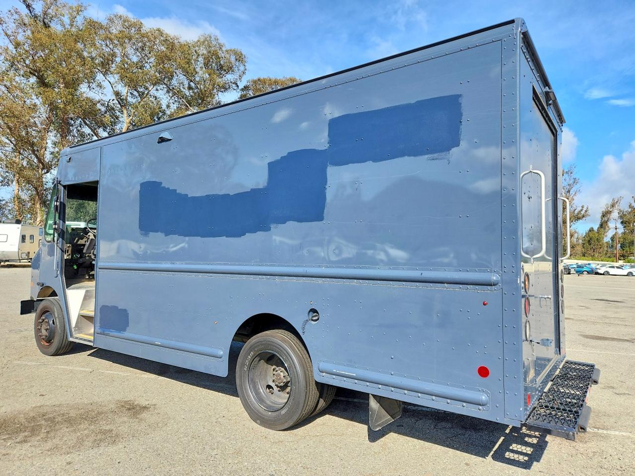 Freightliner Chassis M Line Walk-in Van