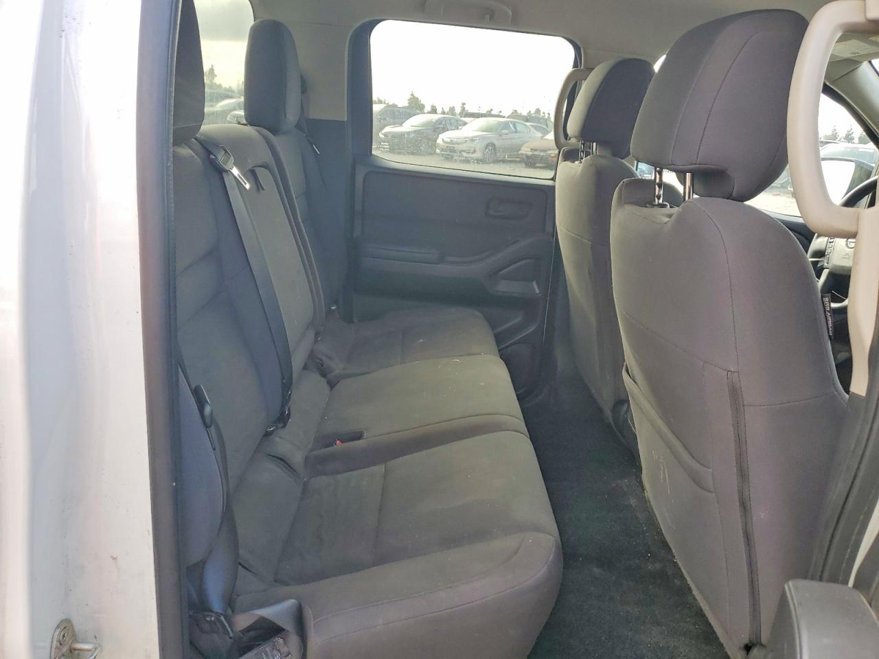 Nissan Frontier S