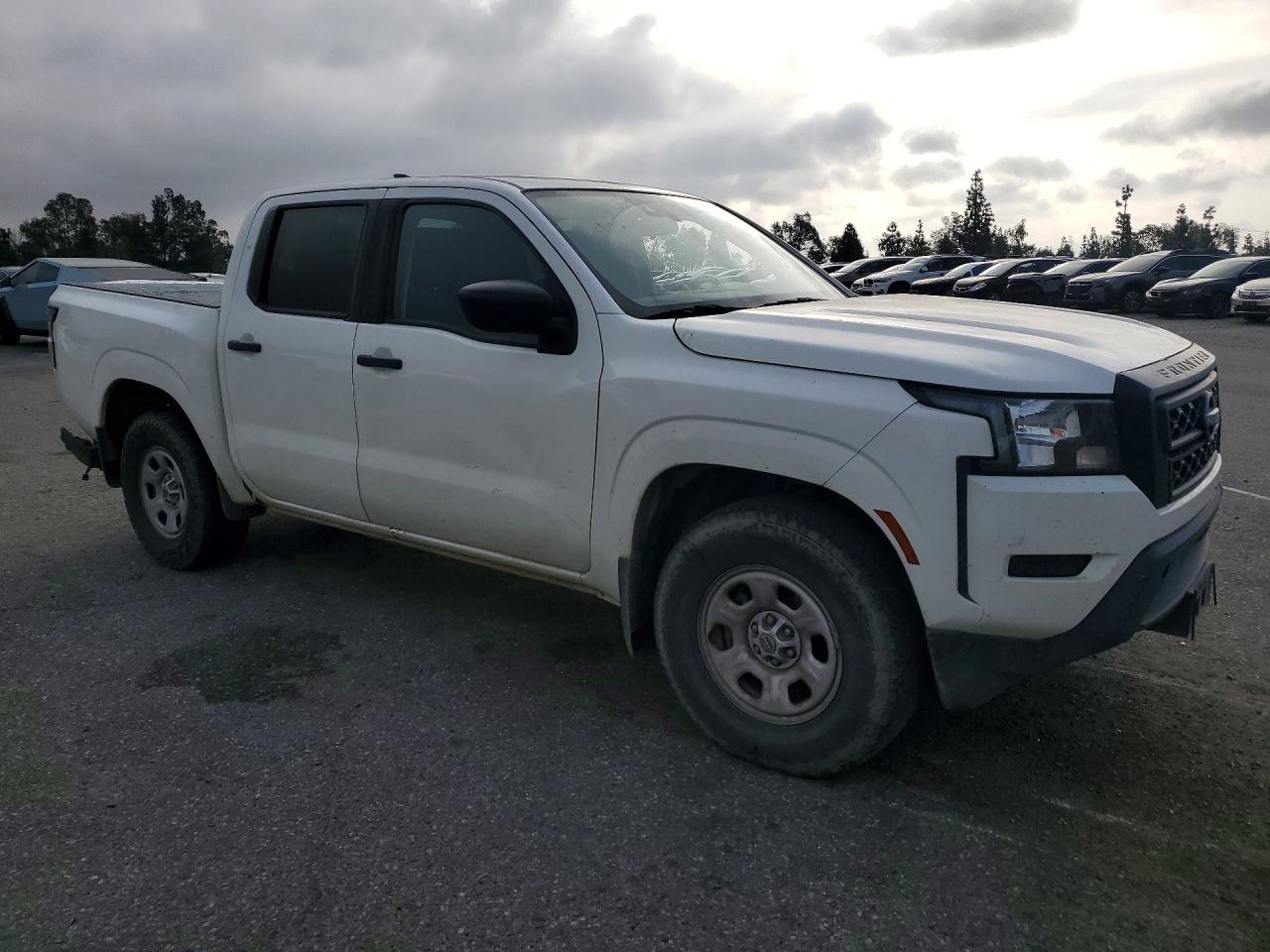 Nissan Frontier S