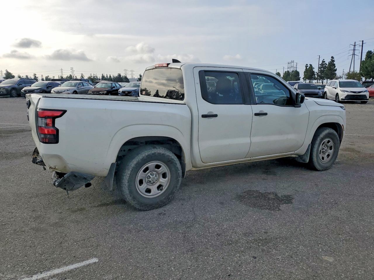 Nissan Frontier S