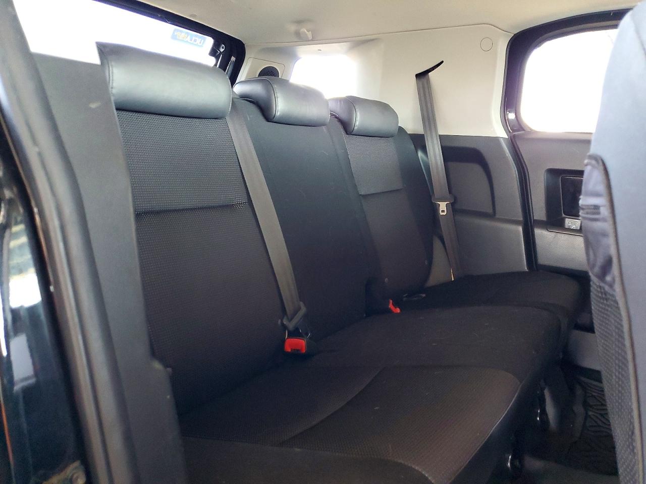 Toyota FJ Cruiser Base