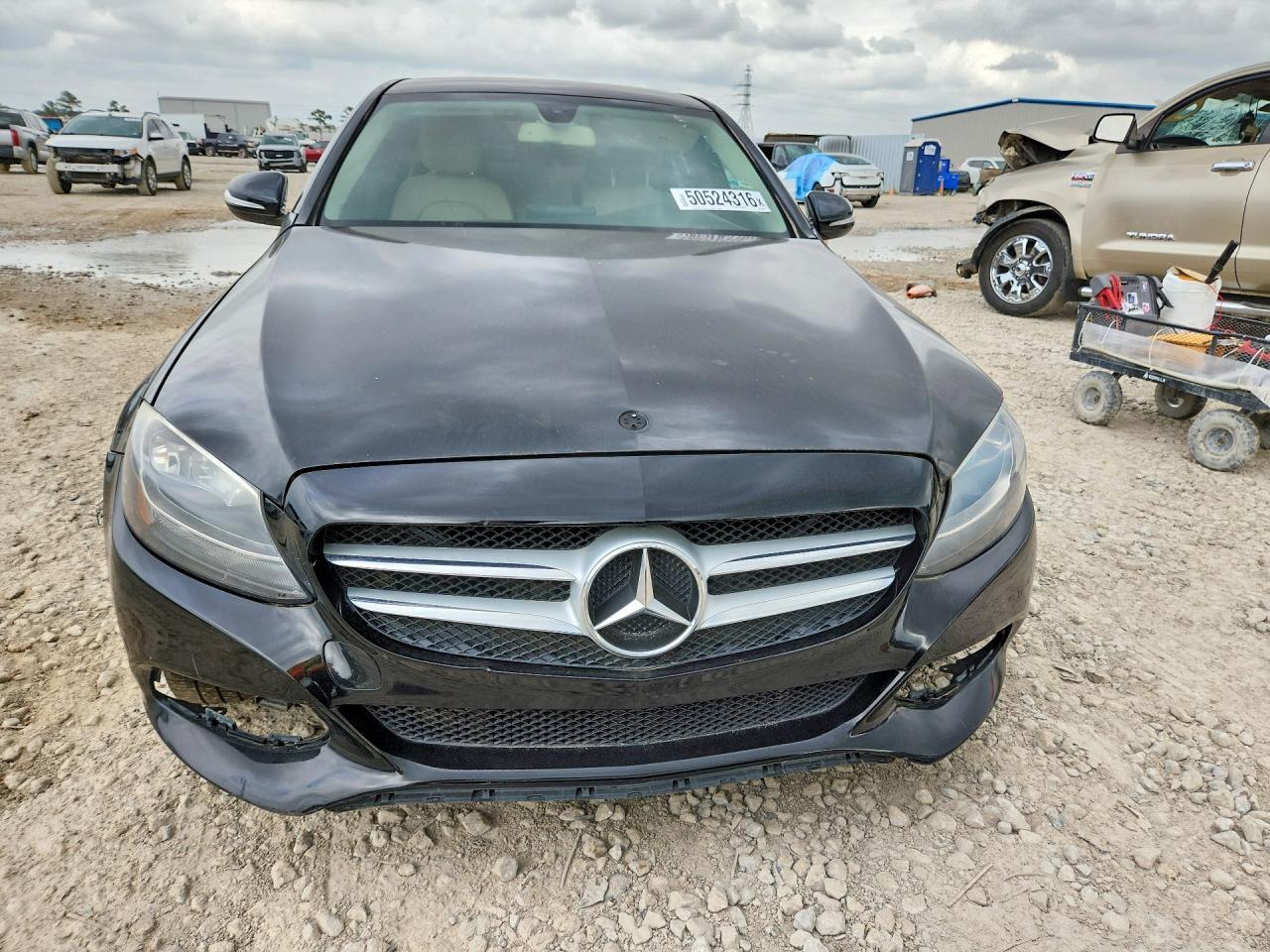 Mercedes-Benz 100