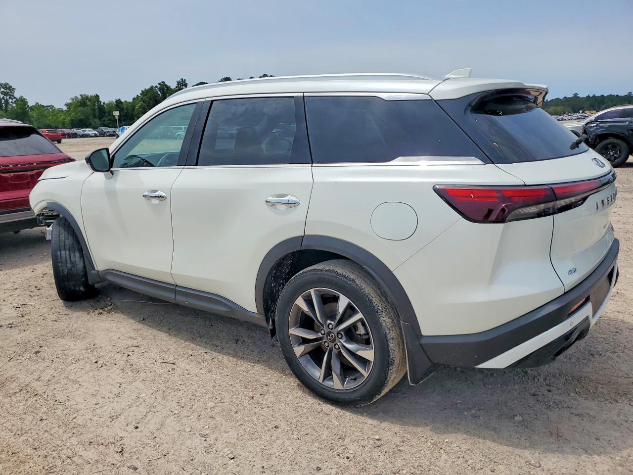 INFINITI Qx Luxe