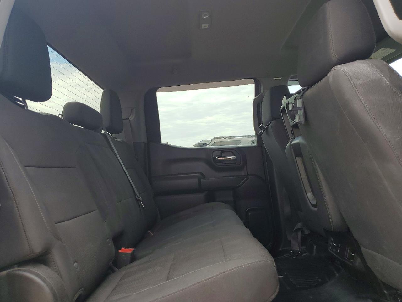 Chevrolet Silverado C1500
