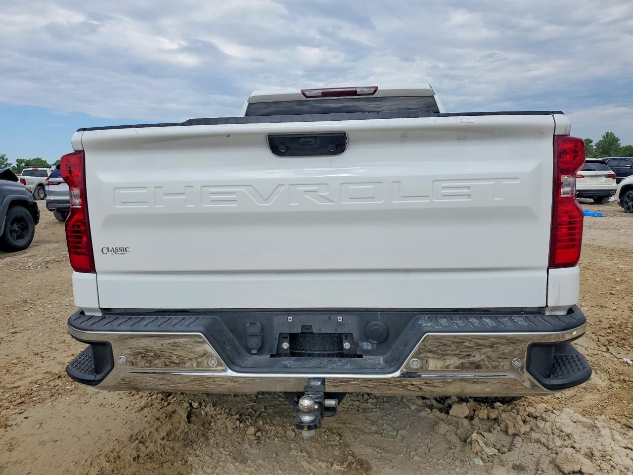 Chevrolet Silverado C1500