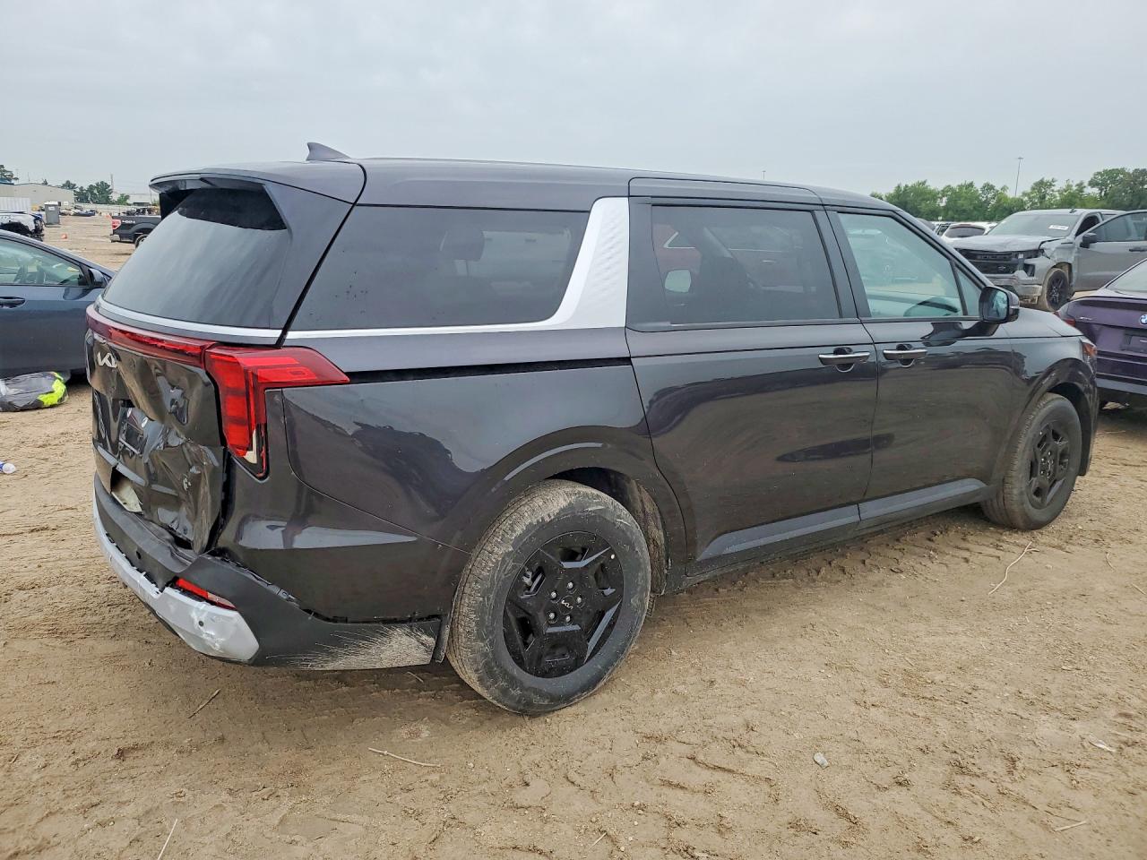 Kia Carnival Lxs