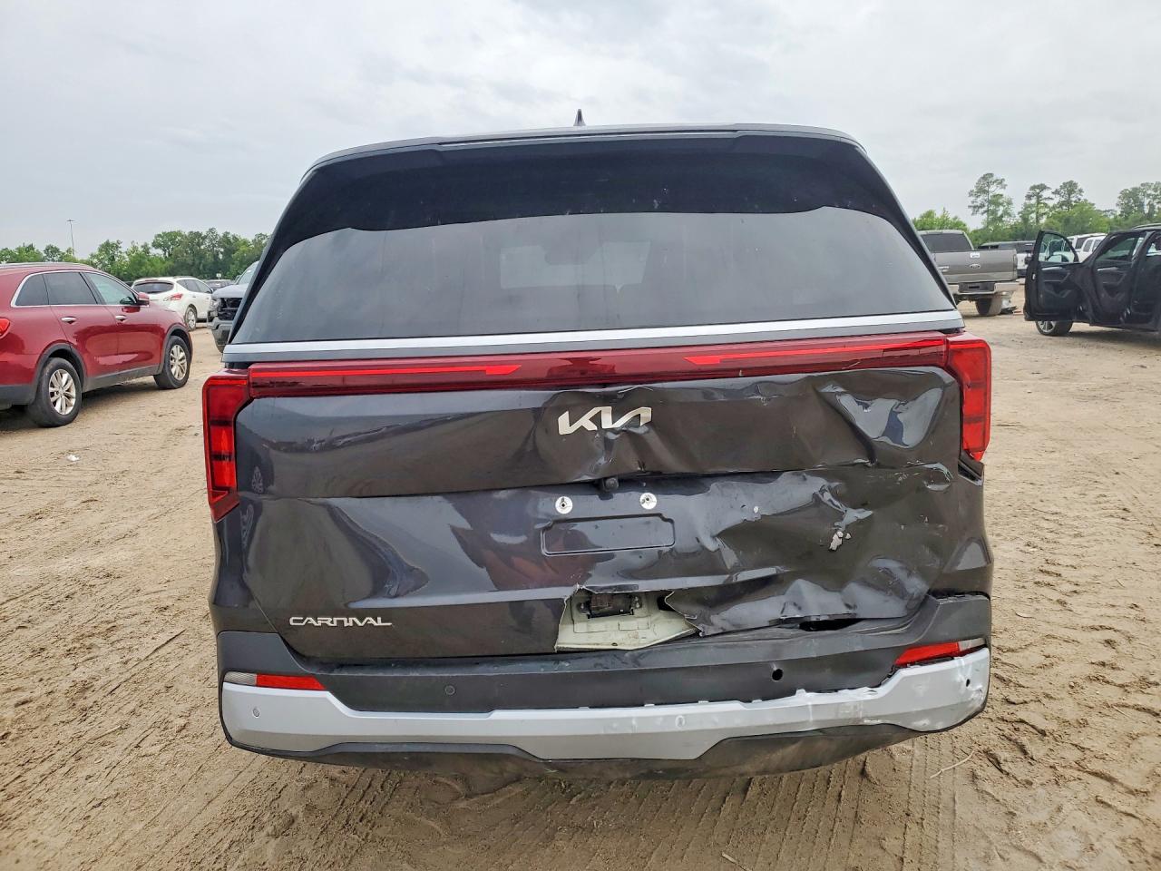 Kia Carnival Lxs