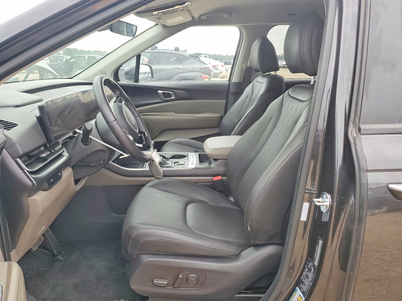 Kia Carnival Lxs