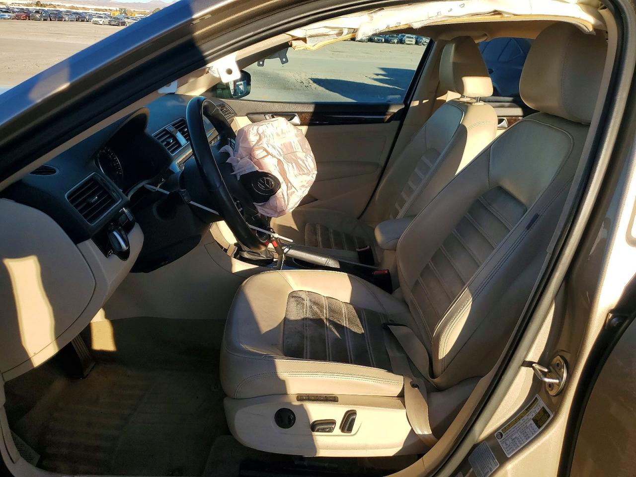 Volkswagen Passat Sel