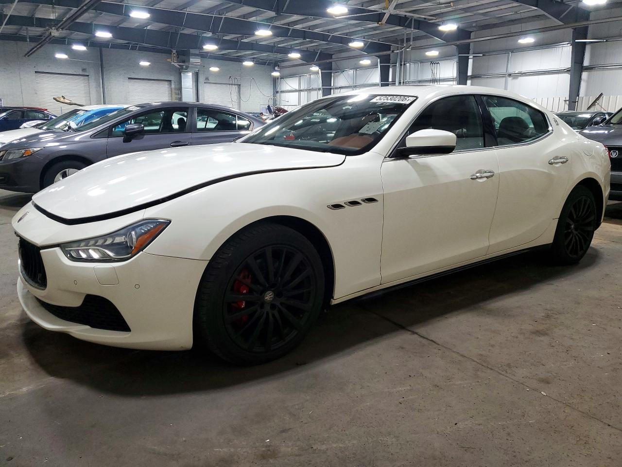 Salvage Maserati Ghibli Image