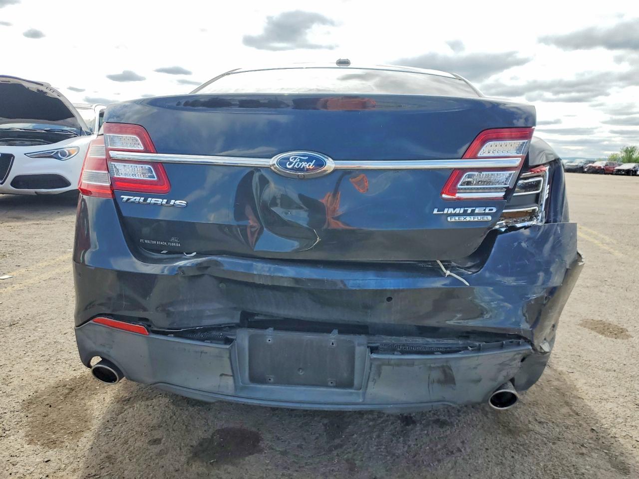 Ford Taurus Limited
