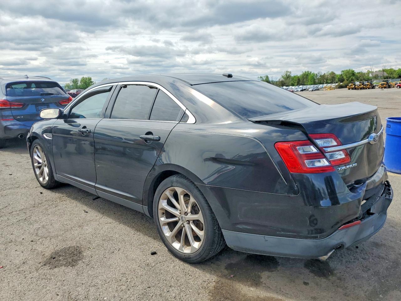 Ford Taurus Limited