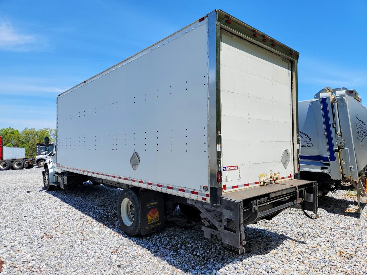 Freigliner M2 106 Medium Duty