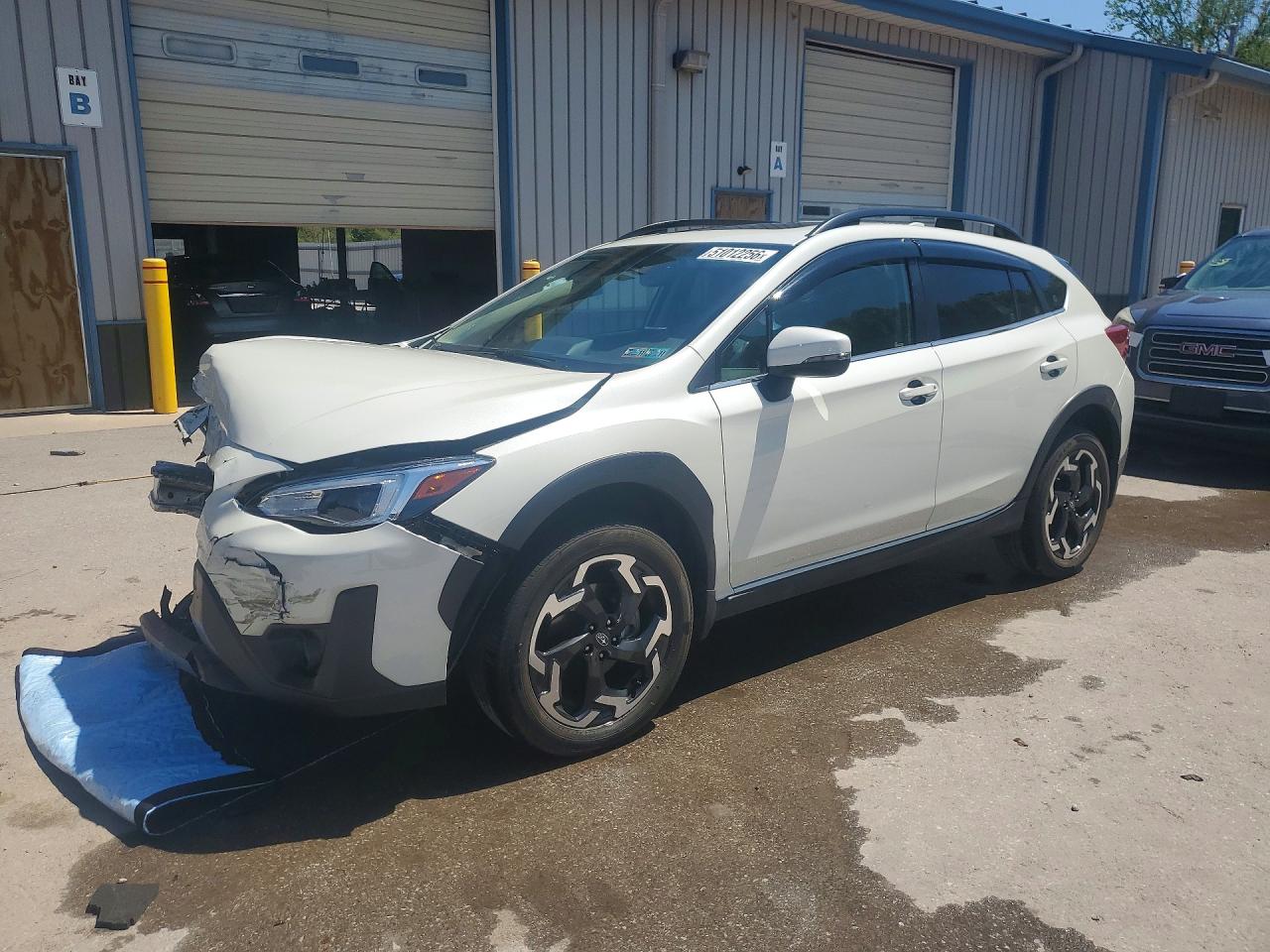 Salvage Subaru Crosstrek Image