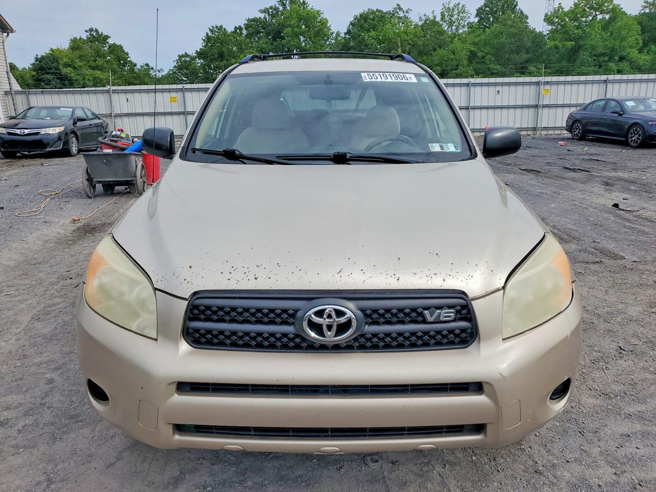 Toyota RAV4 Base