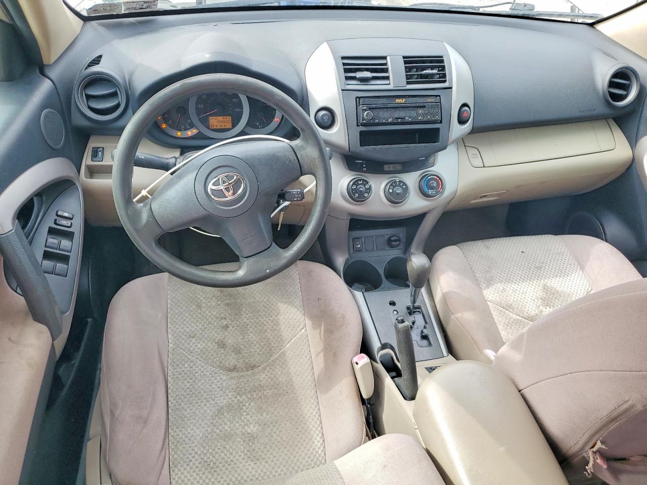 Toyota RAV4 Base