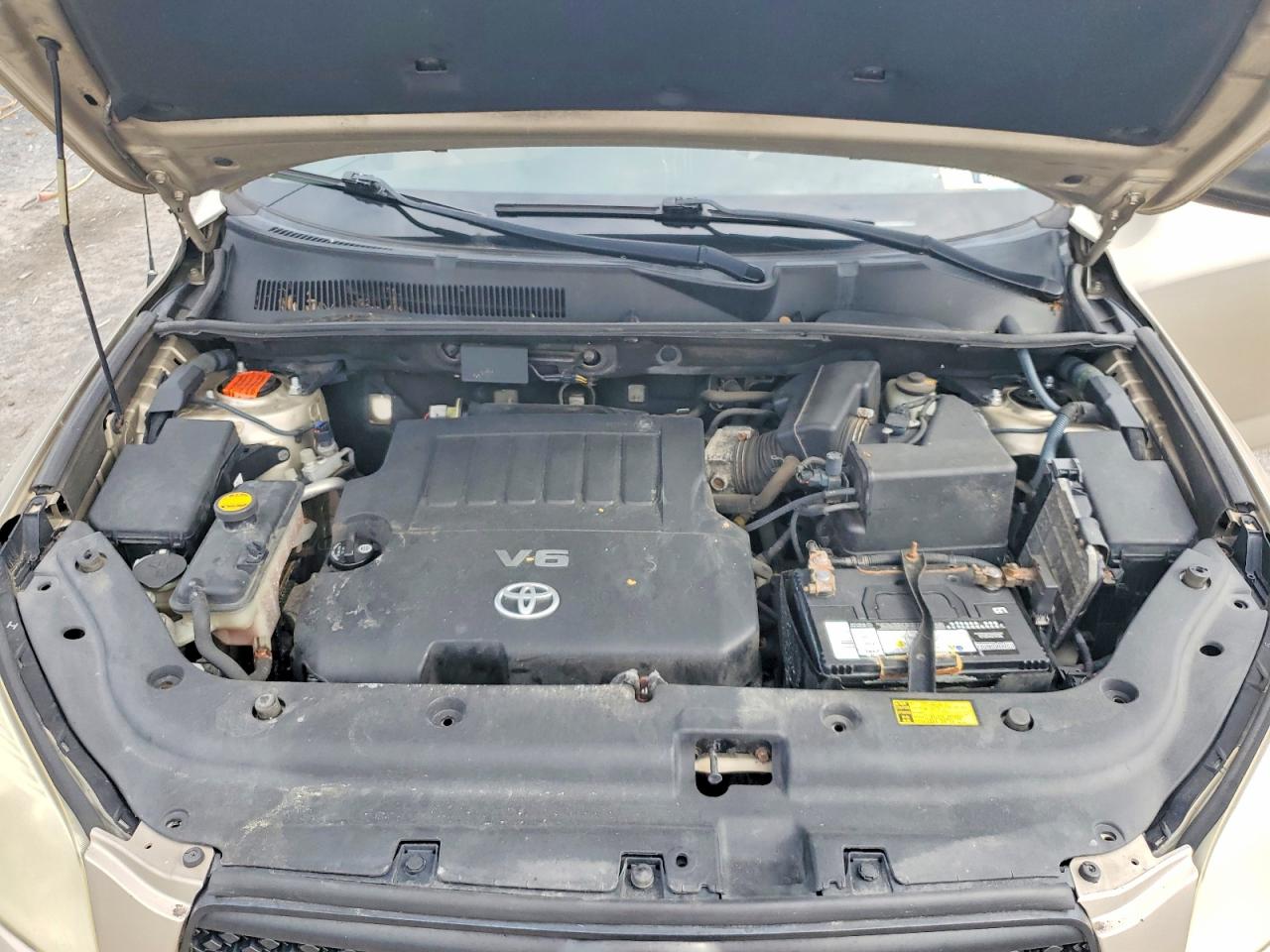 Toyota RAV4 Base