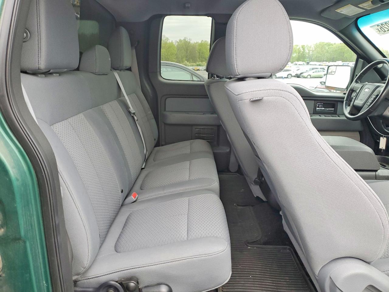 Ford F-150 Super Cab