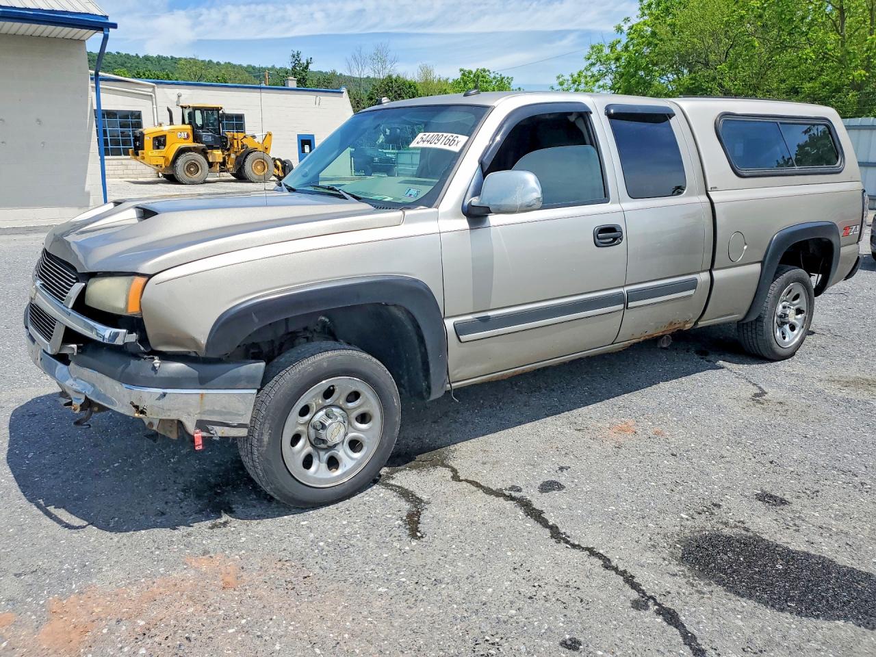 Salvage Chevrolet Silverado Image