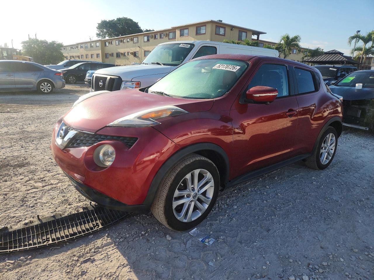 Salvage Nissan JUKE Image