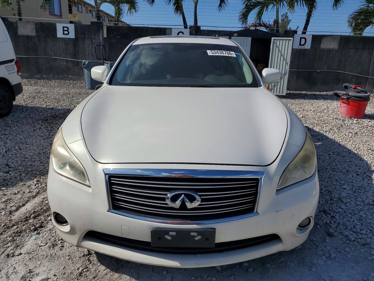 INFINITI M37 X