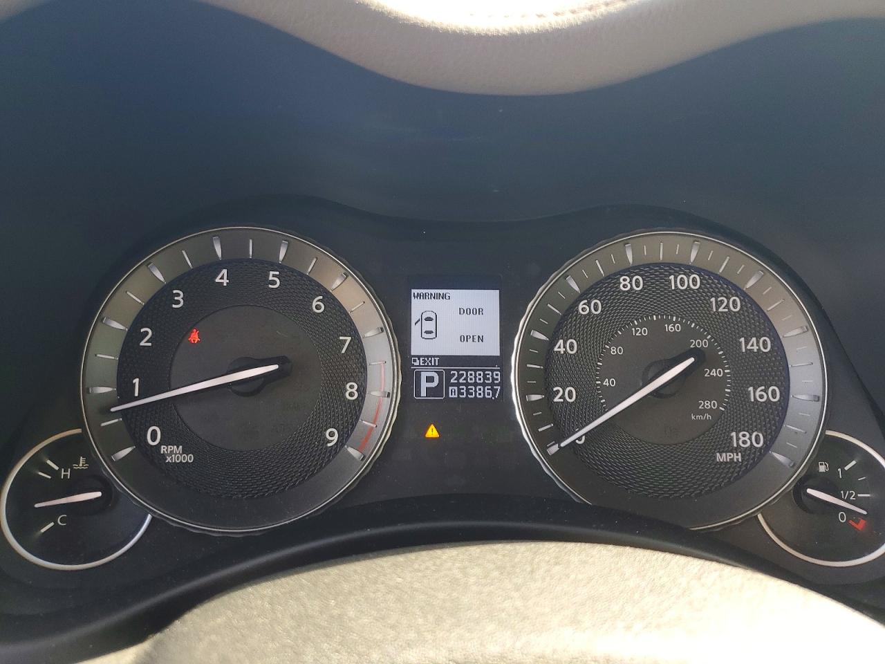 INFINITI M37 X