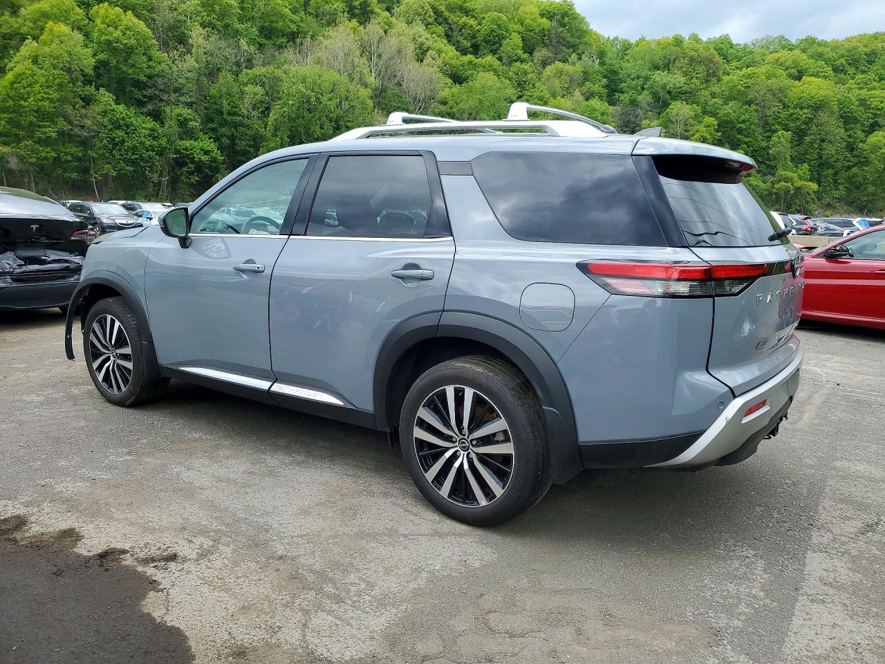 Nissan Pathfinder Platinum