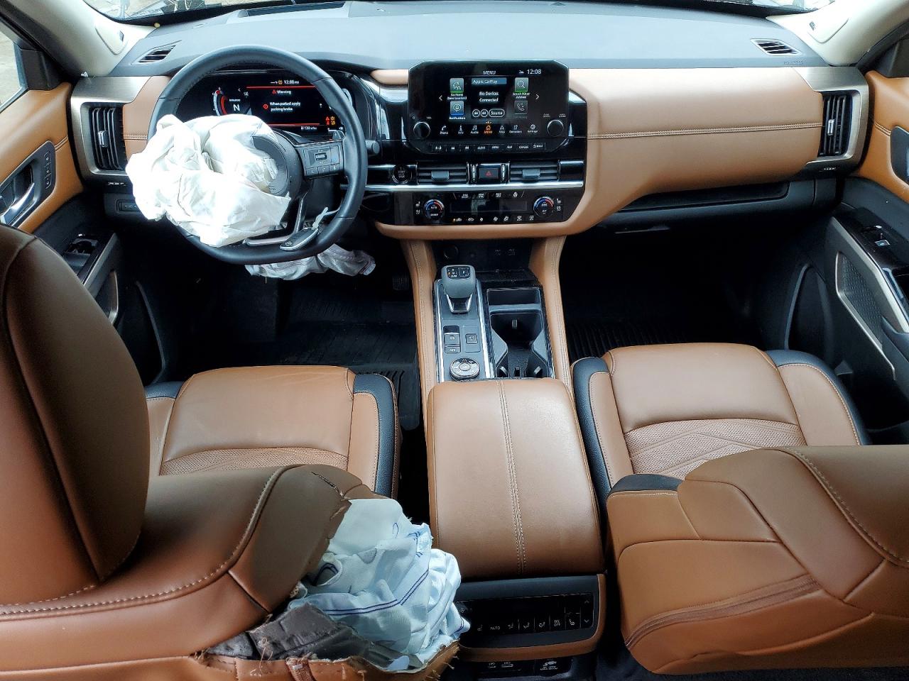 Nissan Pathfinder Platinum