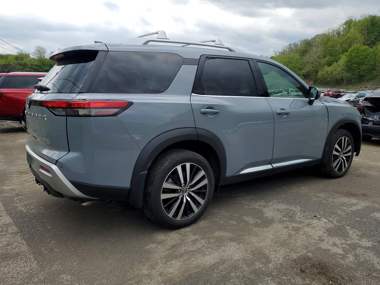 Nissan Pathfinder Platinum