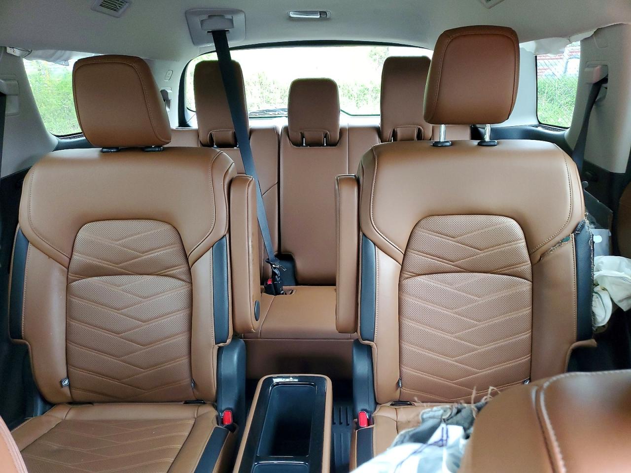 Nissan Pathfinder Platinum