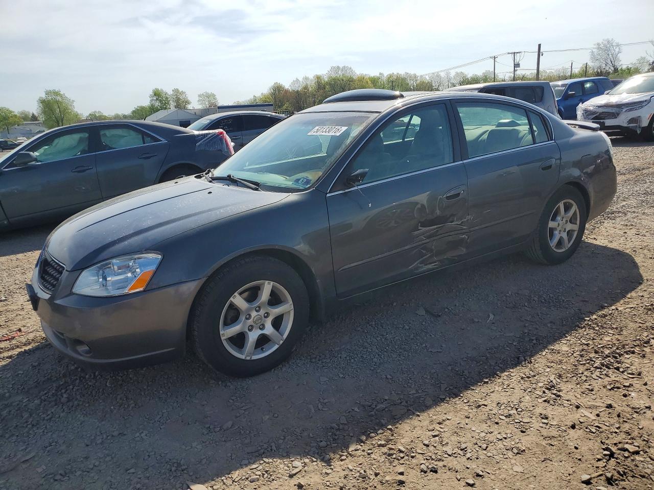 Salvage Nissan Altima Image