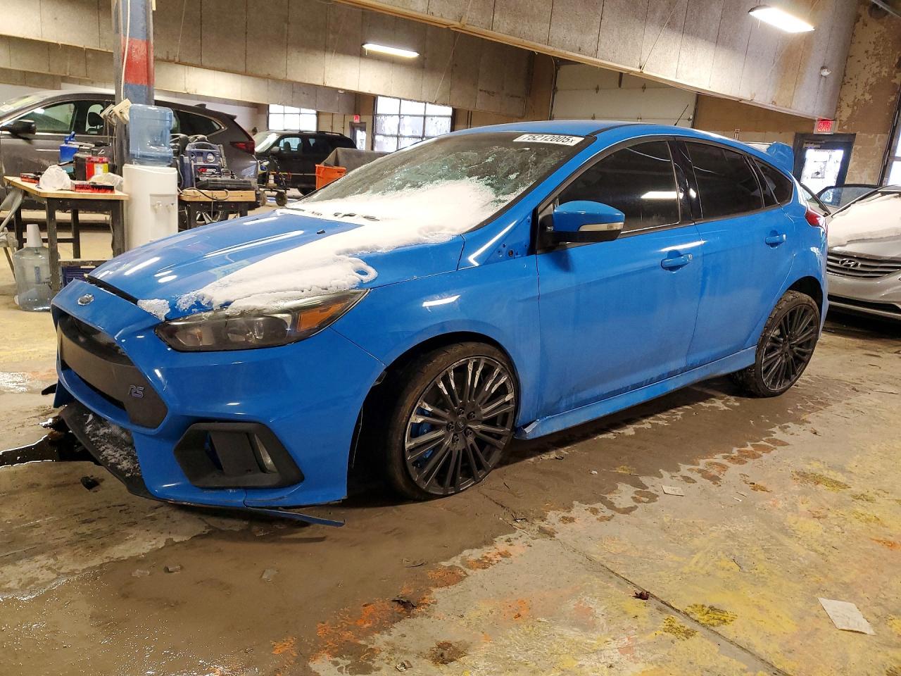 Salvage Ford Focus Image