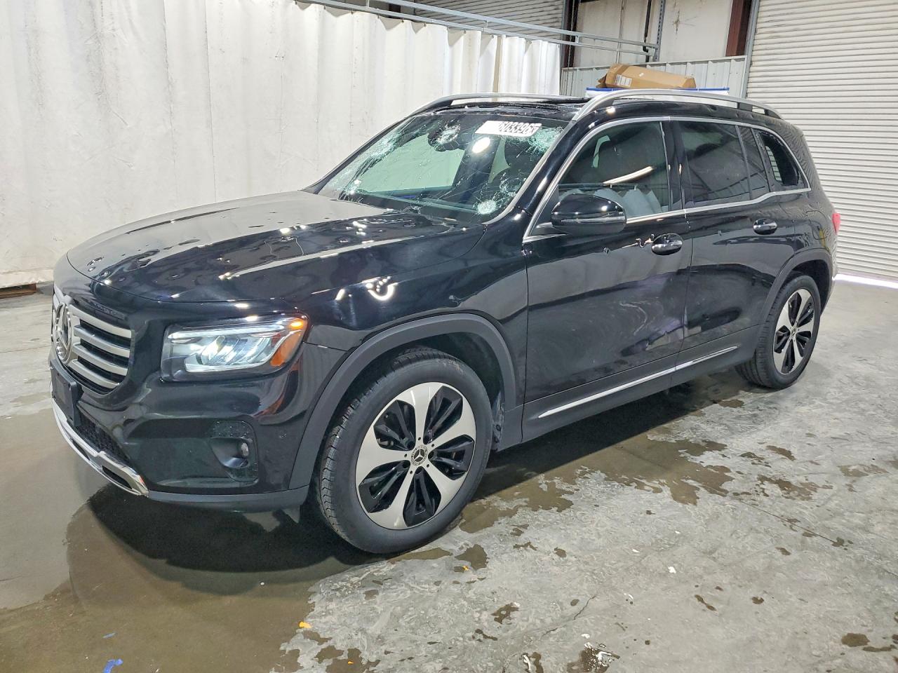 Salvage Mercedes-Benz GLB Image