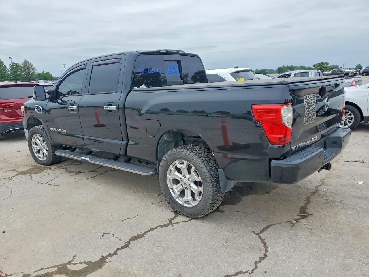 Nissan Titan Sv