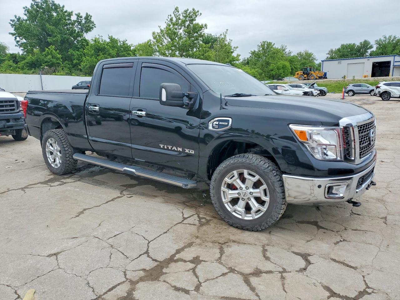 Nissan Titan Sv