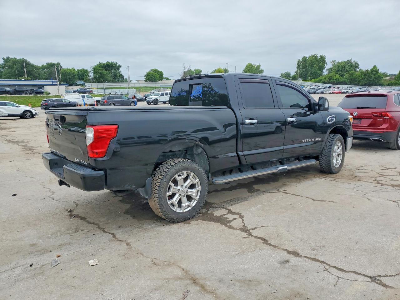 Nissan Titan Sv