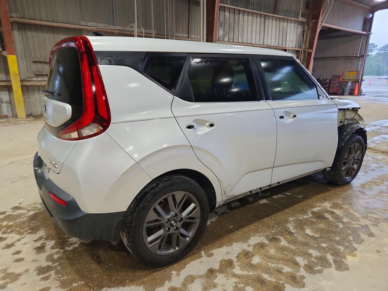 Kia Soul Lx