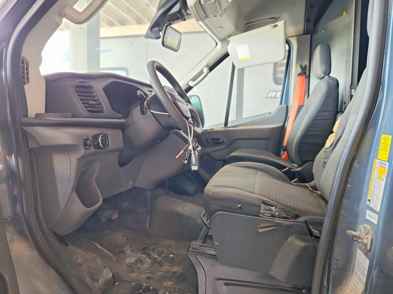 Ford Transit T-250