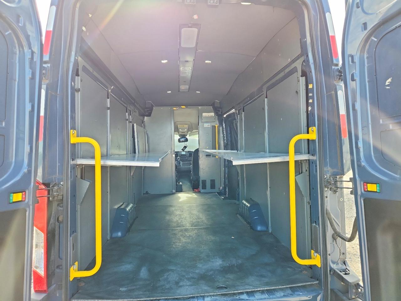 Ford Transit T-250